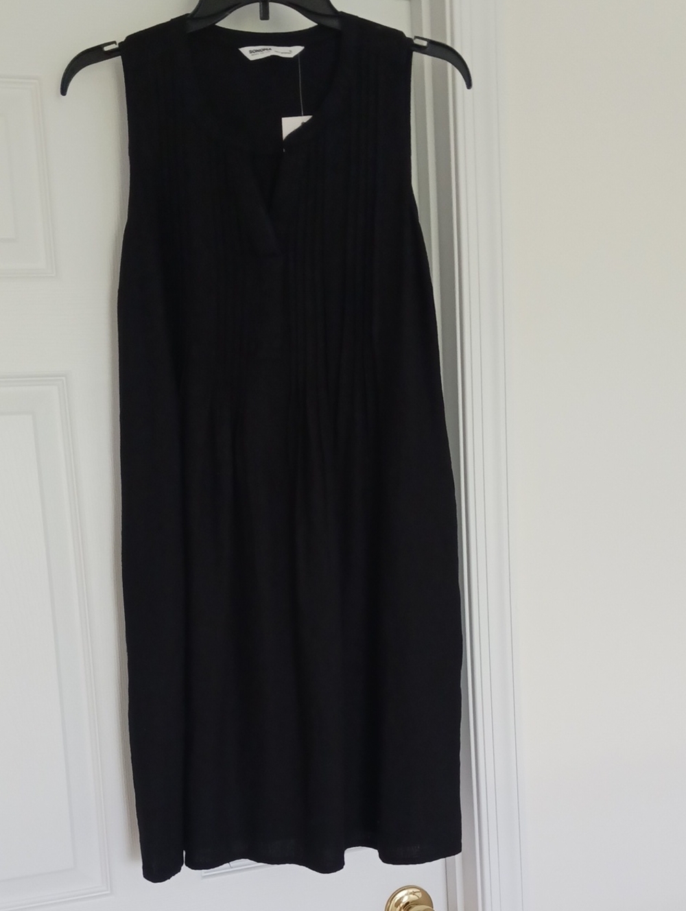 Black Sleeveless Pintuck Shift Dress